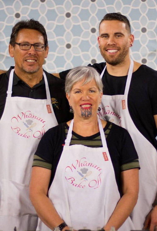 Whānau Bake Off poster
