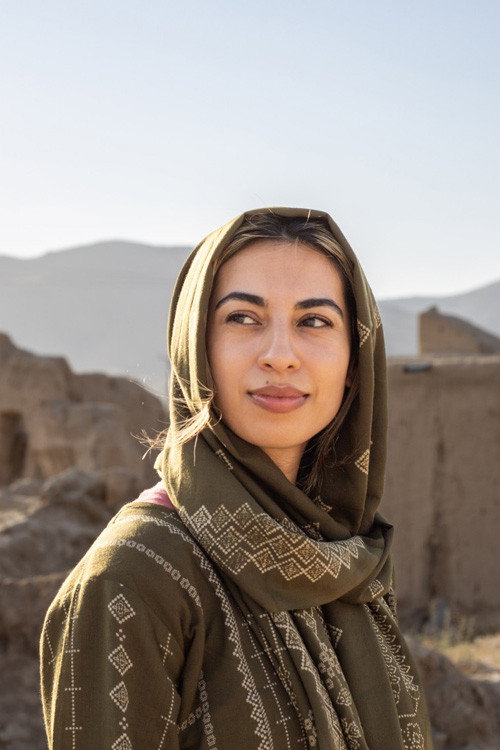 Hila voorbij de Taliban poster